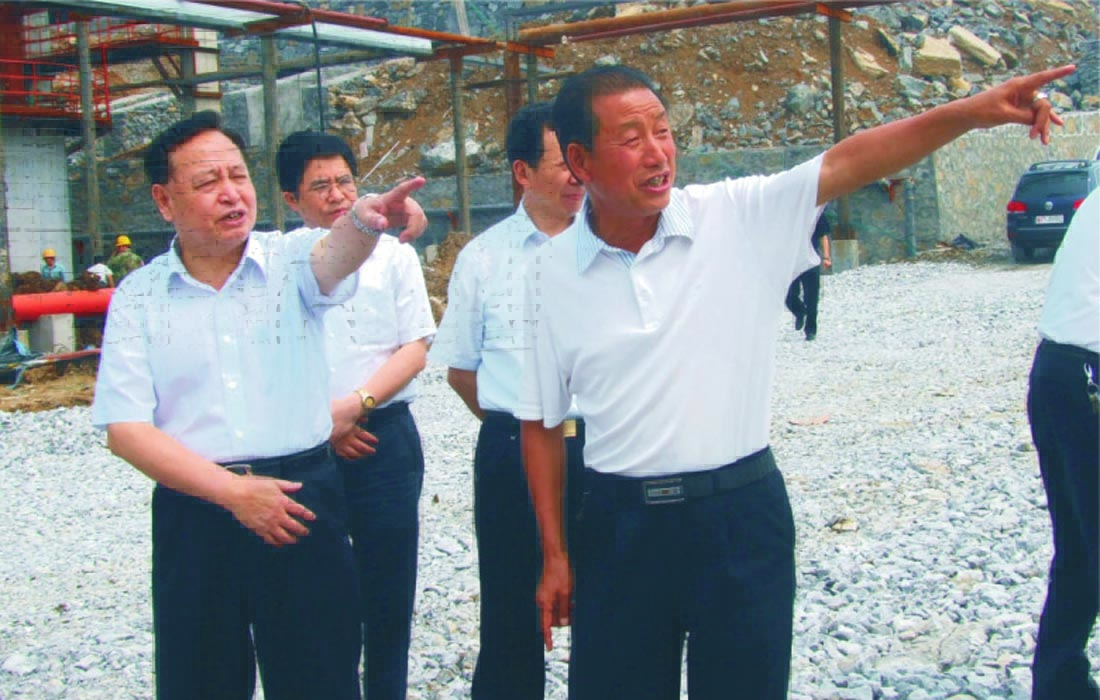 2010年5月，湖北省委书记罗清泉莅临东圣集团视察。